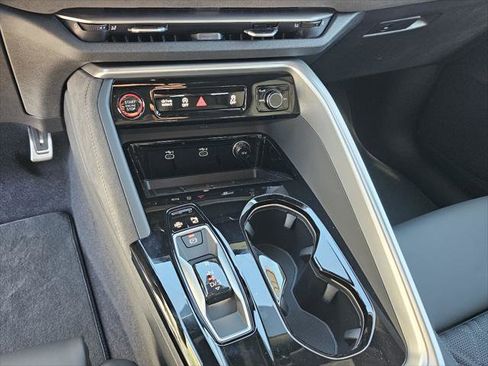 New 2025 Audi SQ5 Premium Plus image 11