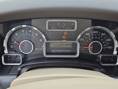Used 2008 Ford Expedition EL XLT image 9
