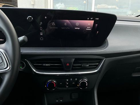 Used 2025 Buick Encore GX Preferred image 25