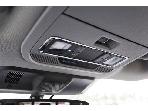 Used 2025 Ford F250 Lariat w/ FX4 Off-Road Package image 23