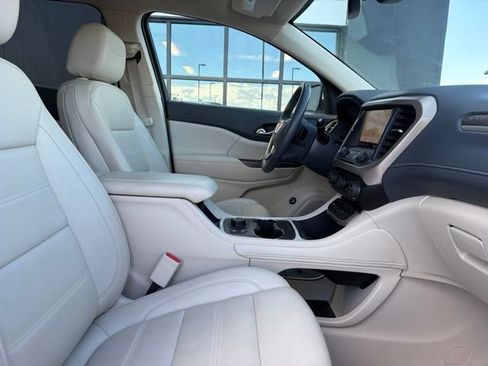 Used 2023 GMC Acadia Denali AWD/4WD image 12