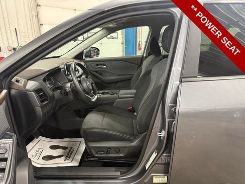 Used 2023 Nissan Rogue SV AWD/4WD image 12
