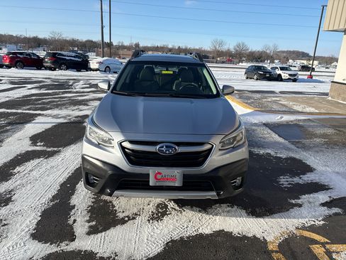 Used 2020 Subaru Outback Limited XT w/ Tech Package 2 image 3