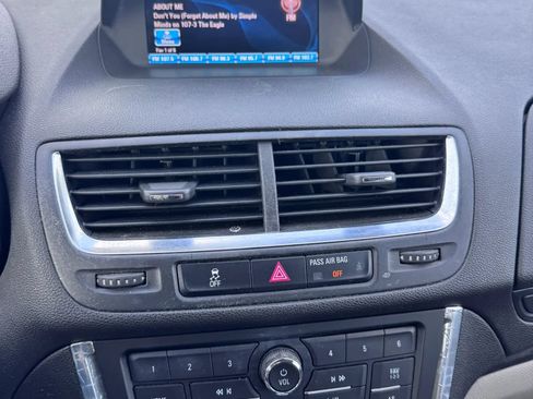 Used 2015 Buick Encore Leather FWD image 17