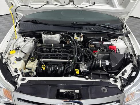 Used 2010 Ford Focus SE FWD image 37