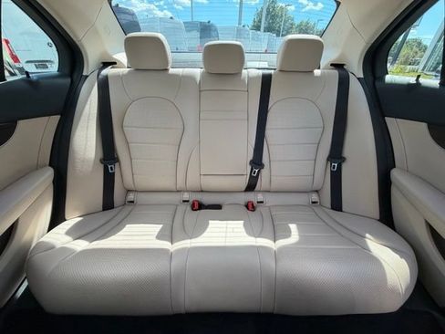 Used 2021 Mercedes-Benz C 300 4MATIC Sedan image 16