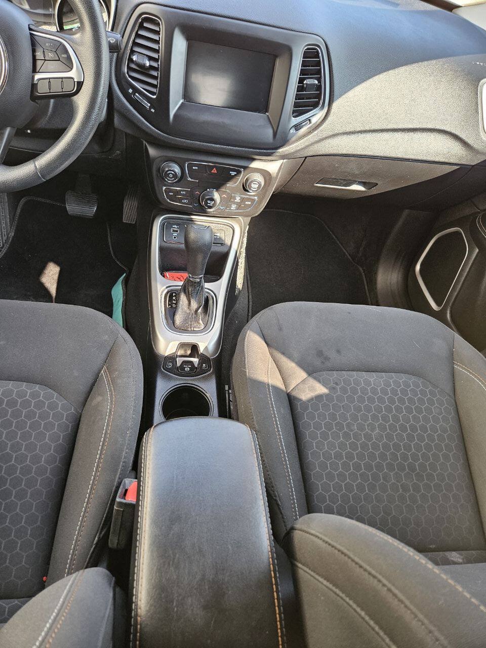 Used 2019 Jeep Compass Sport FWD image 5