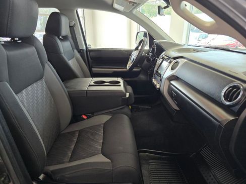 Used 2018 Toyota Tundra SR5 AWD/4WD image 42