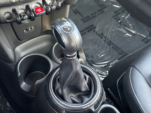 Used 2015 MINI Cooper 2-Door Hardtop image 20