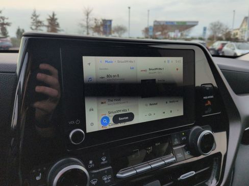 Used 2024 Toyota Highlander LE image 18