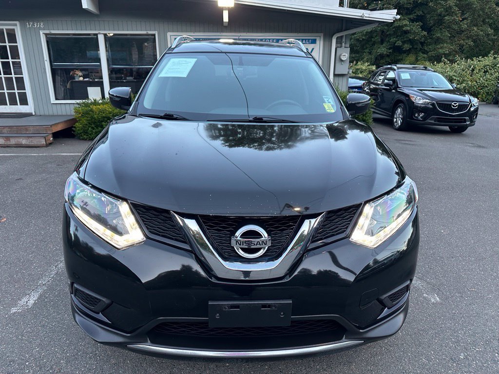 Used 2016 Nissan Rogue SV FWD image 2