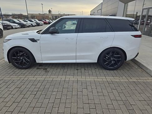 Used 2024 Land Rover Range Rover Sport Dynamic SE image 8