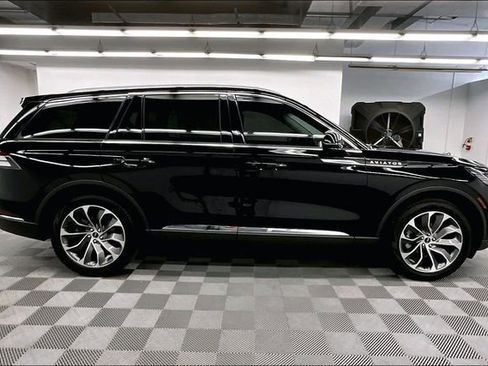 Used 2025 Lincoln Aviator Reserve w/ Illumination Package AWD/4WD image 14