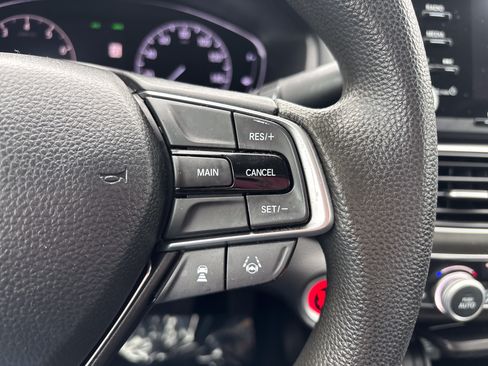 Used 2019 Honda Accord LX image 26