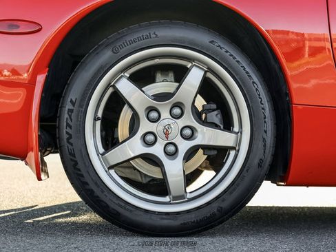 Used 2000 Chevrolet Corvette Coupe w/ Lighting Pkg RWD image 83