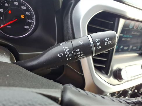 Used 2019 GMC Acadia SLT image 18