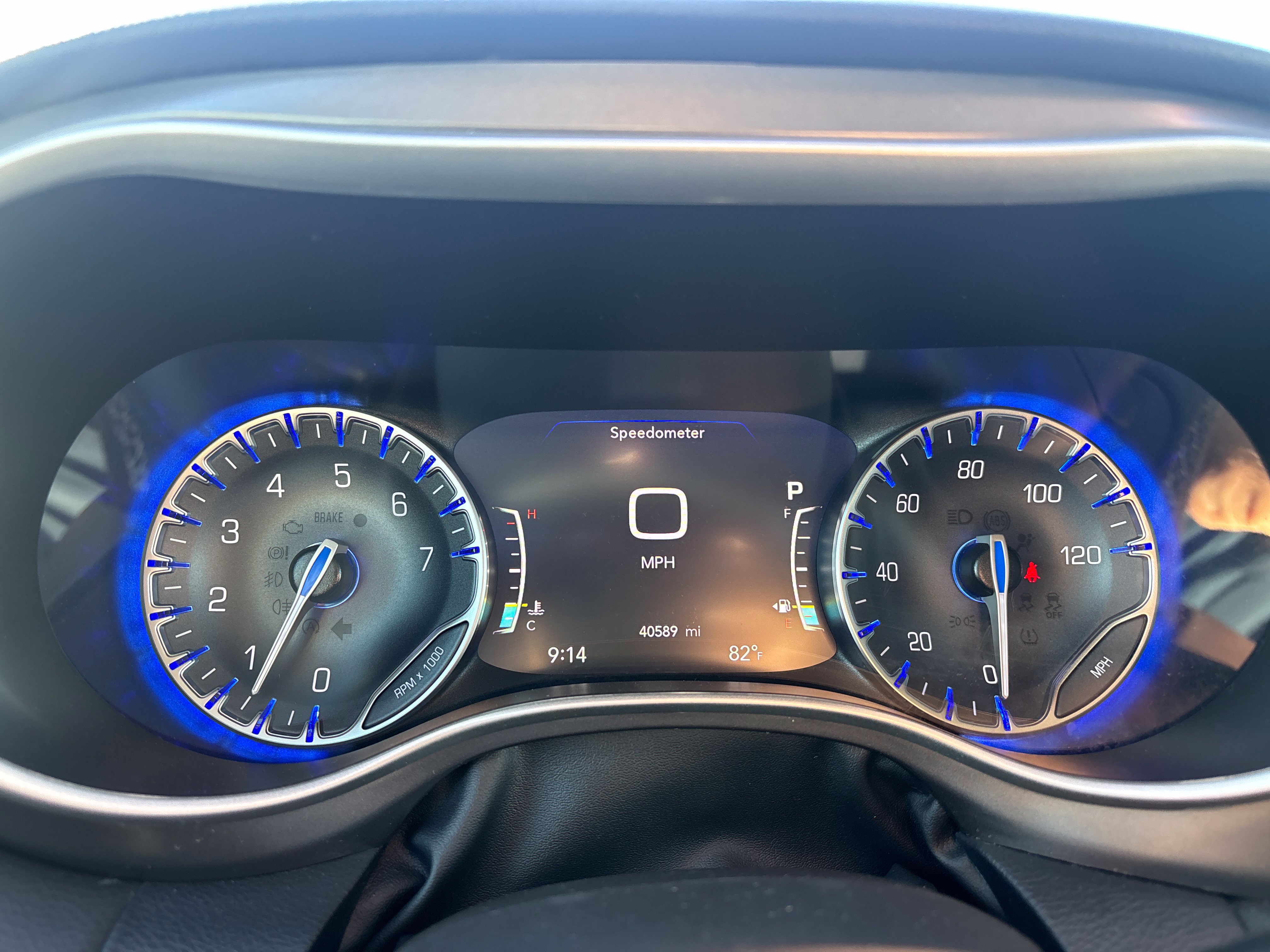 Used 2024 Chrysler Pacifica Touring-L FWD image 18