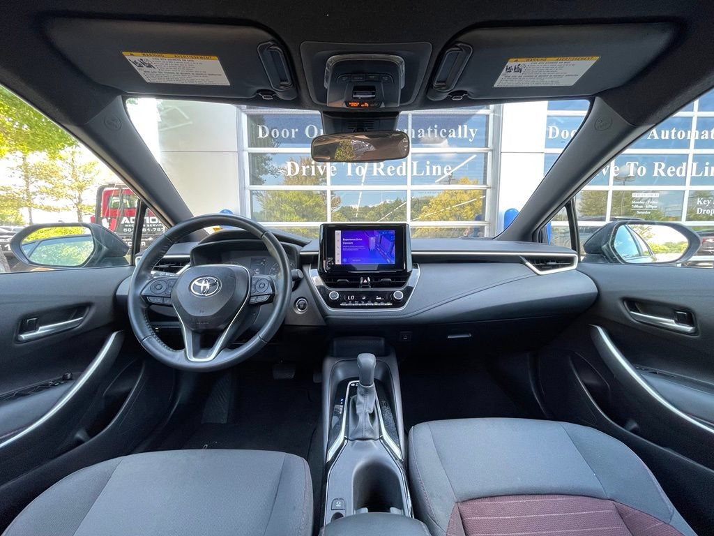 Used 2025 Toyota Corolla SE FWD image 28