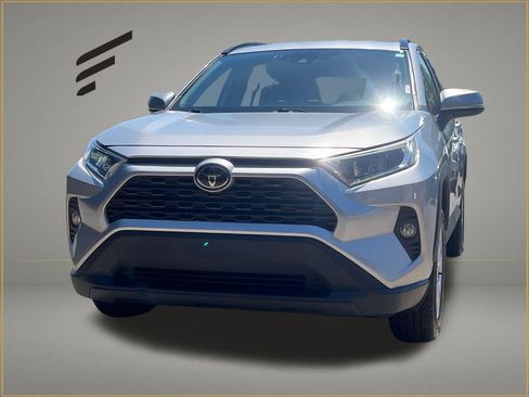 Used 2020 Toyota RAV4 XLE w/ Carpet Mat Package AWD/4WD image 1