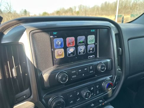 Used 2018 Chevrolet Silverado 1500 LT w/ All Star Edition image 12