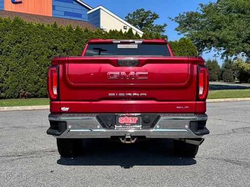Used 2019 GMC Sierra 1500 SLT w/ SLT Premium Plus Package AWD/4WD image 8