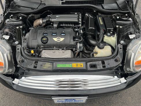 Used 2010 MINI Cooper Convertible FWD image 40