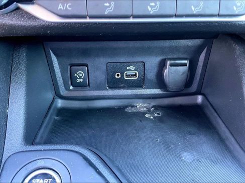 Used 2024 Nissan Sentra S image 16