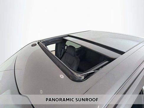 Used 2016 Ford F150 XLT w/ Equipment Group 302A Luxury image 3