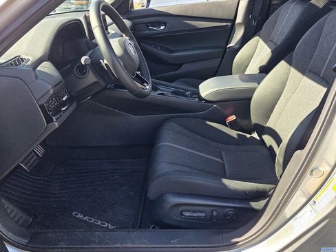 Used 2024 Honda Accord Sport image 5