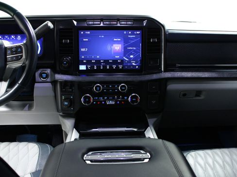 Used 2023 Ford F450 Limited w/ FX4 Off-Road Package image 18