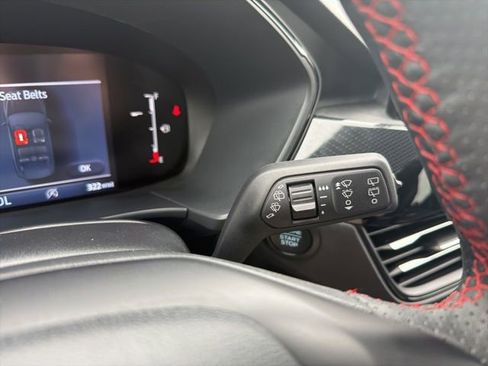 Used 2025 Ford Escape ST-Line Select image 43