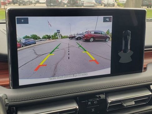 Certified 2022 Lincoln Nautilus Reserve AWD/4WD image 19