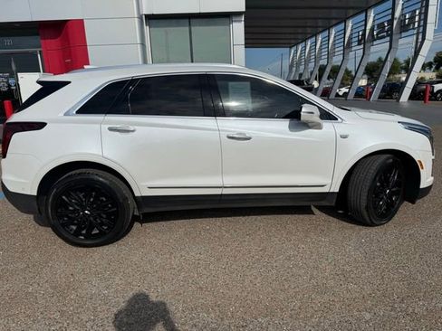 Used 2021 Cadillac XT5 Premium Luxury FWD image 7