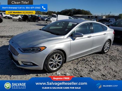 Used 2017 Ford Fusion SE image 1