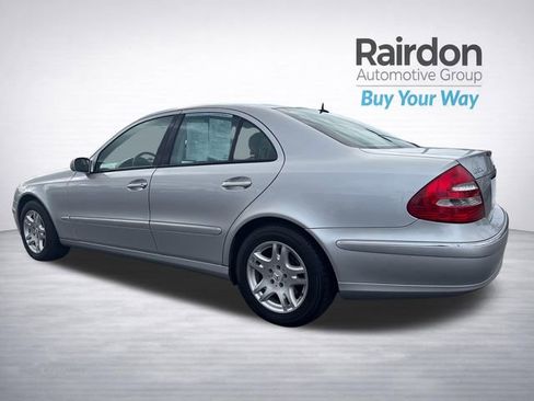 Used 2004 Mercedes-Benz E 320 4MATIC Sedan image 5