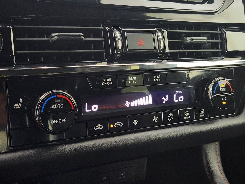 Used 2024 Nissan Pathfinder Rock Creek AWD/4WD image 27