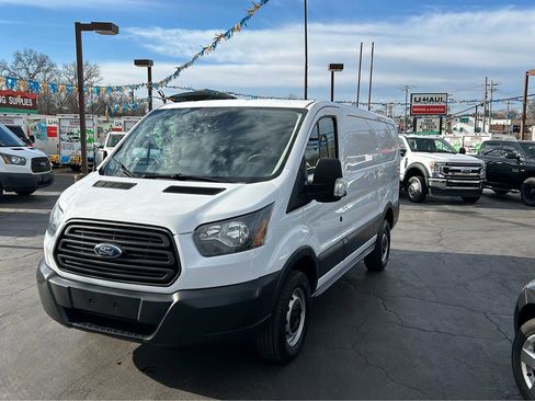Used 2016 Ford Transit 250 130 Low Roof image 4