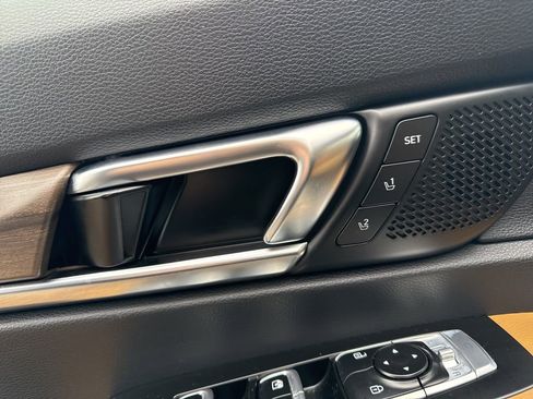 Used 2020 Kia Telluride SX image 11