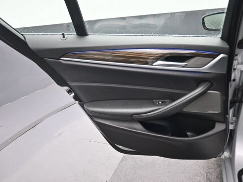 Used 2018 BMW 530i xDrive AWD/4WD image 32