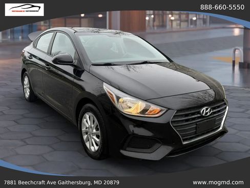 Used 2018 Hyundai Accent SEL FWD image 2