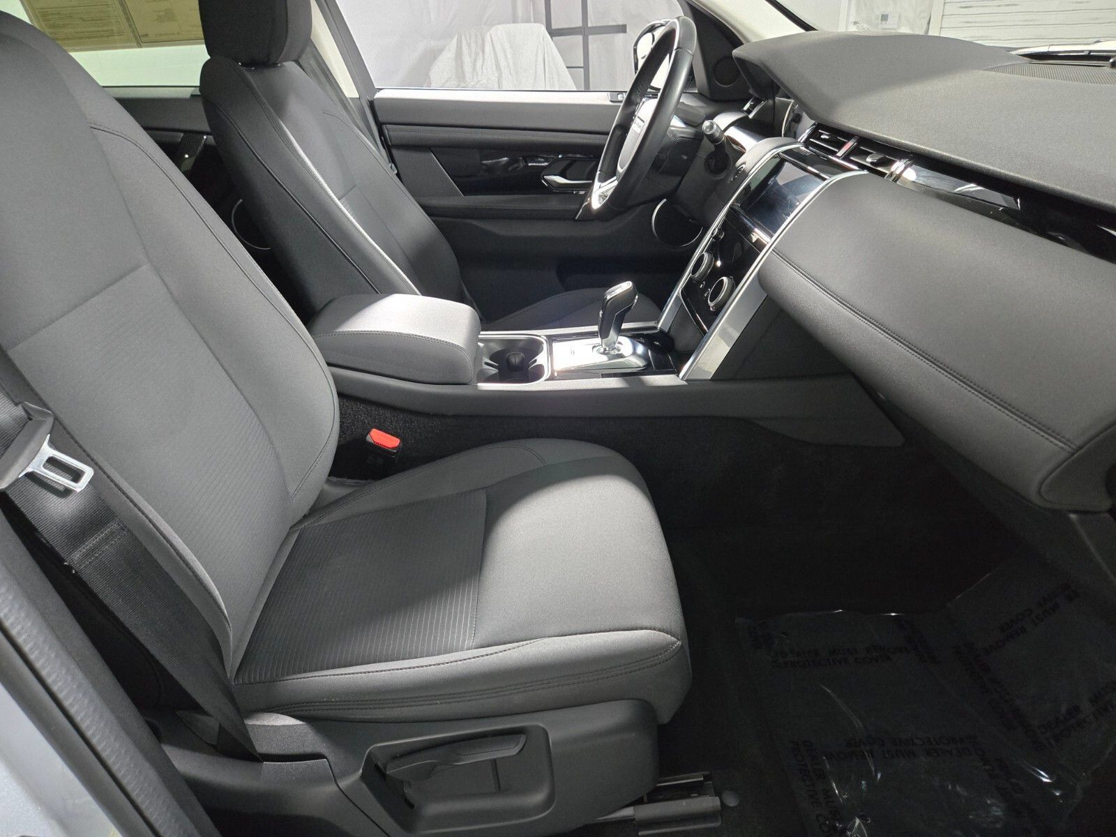 Used 2020 Land Rover Discovery Sport AWD/4WD image 3
