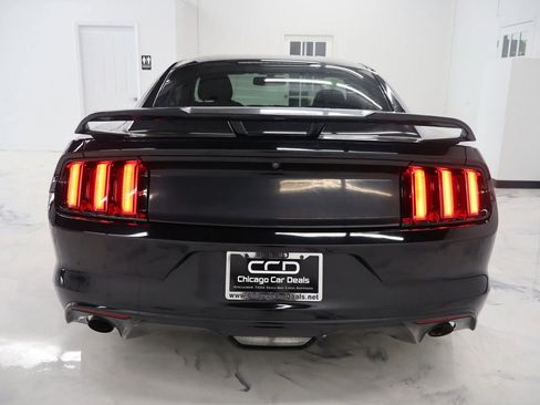 Used 2015 Ford Mustang Coupe RWD image 6