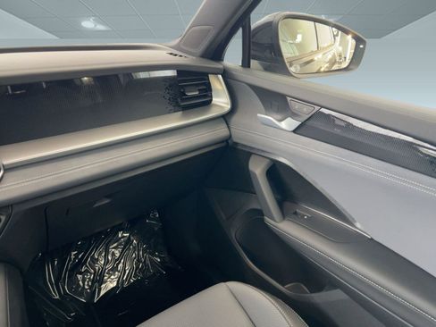 New 2026 Volkswagen Tiguan SE R-Line image 28