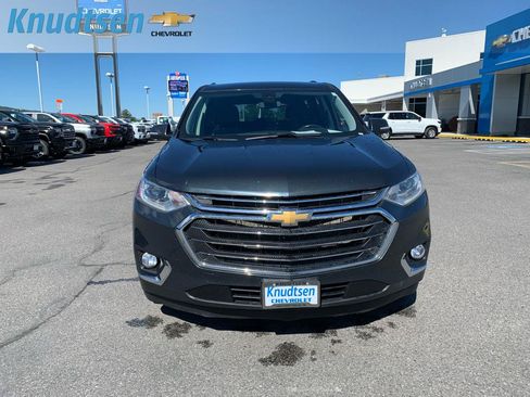 Used 2021 Chevrolet Traverse LT AWD/4WD image 2