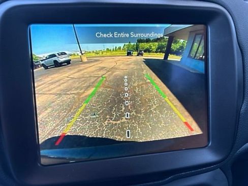 Used 2023 Jeep Renegade Altitude w/ Convenience Group I AWD/4WD image 13