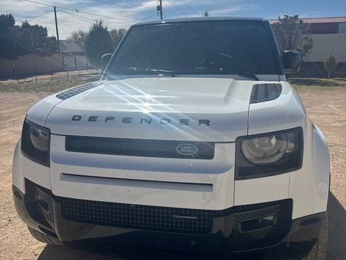 Used 2023 Land Rover Defender 110 X-Dynamic SE image 2