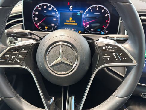 Used 2025 Mercedes-Benz E 350 Sedan image 18