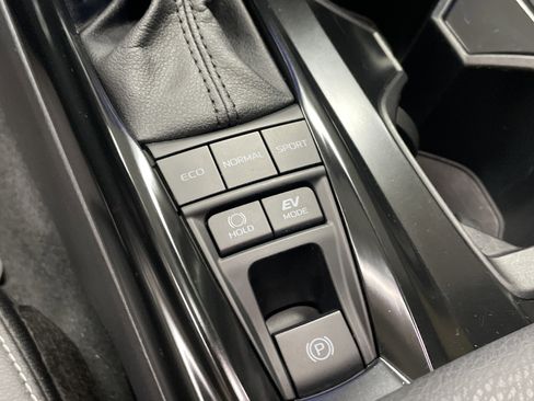 Certified 2025 Toyota Camry SE image 28