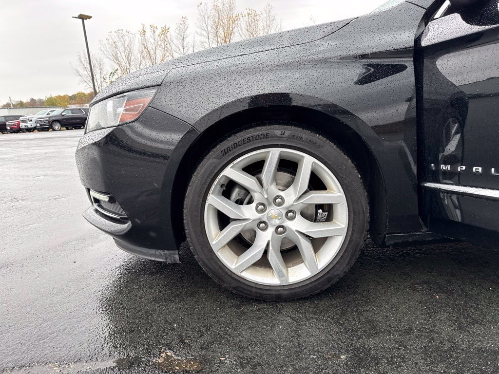 Used 2017 Chevrolet Impala Premier FWD image 39