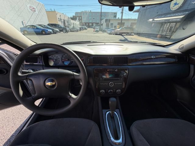Used 2014 Chevrolet Impala Limited LS FWD image 11
